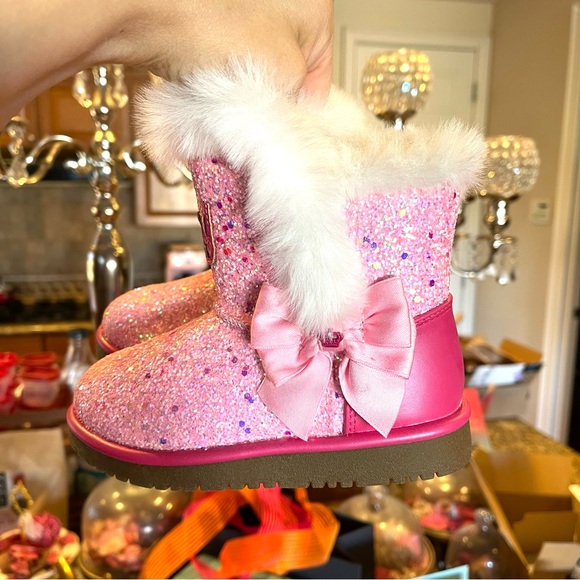 JUICY COUTURE Lil Yorba Linda Toddler Girls Ankle Boots Pink Bling Faux Fur NEW - Picture 7 of 15